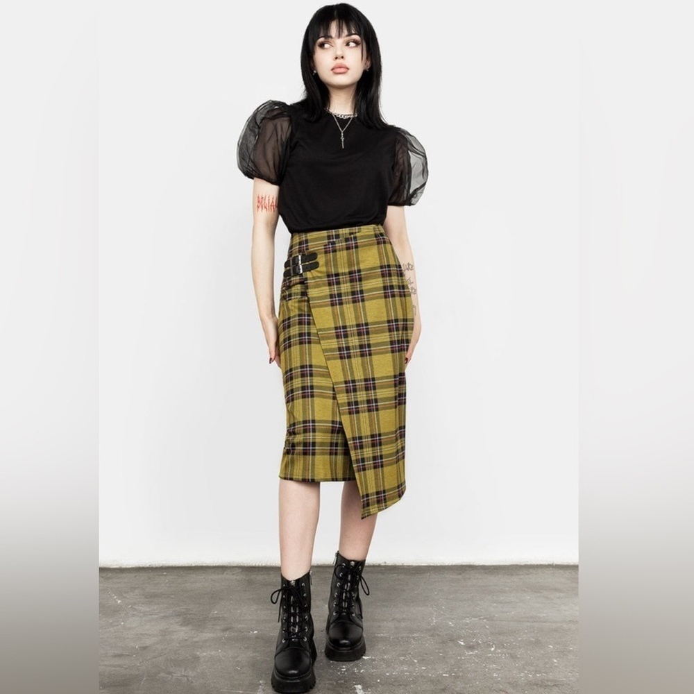Disturbia / Albertine / Midi Kilt Yellow Black Tartan Skirt / Goth US Size 2